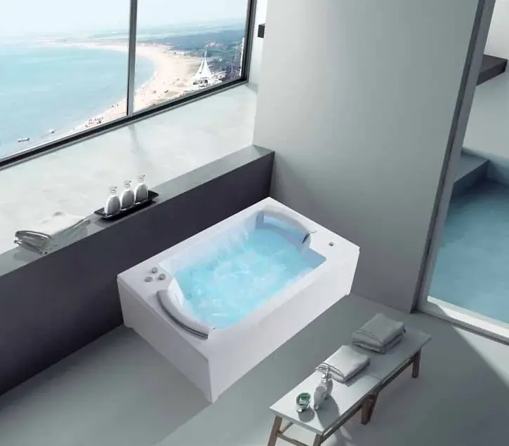 Massage bathtub systems: Round massage system