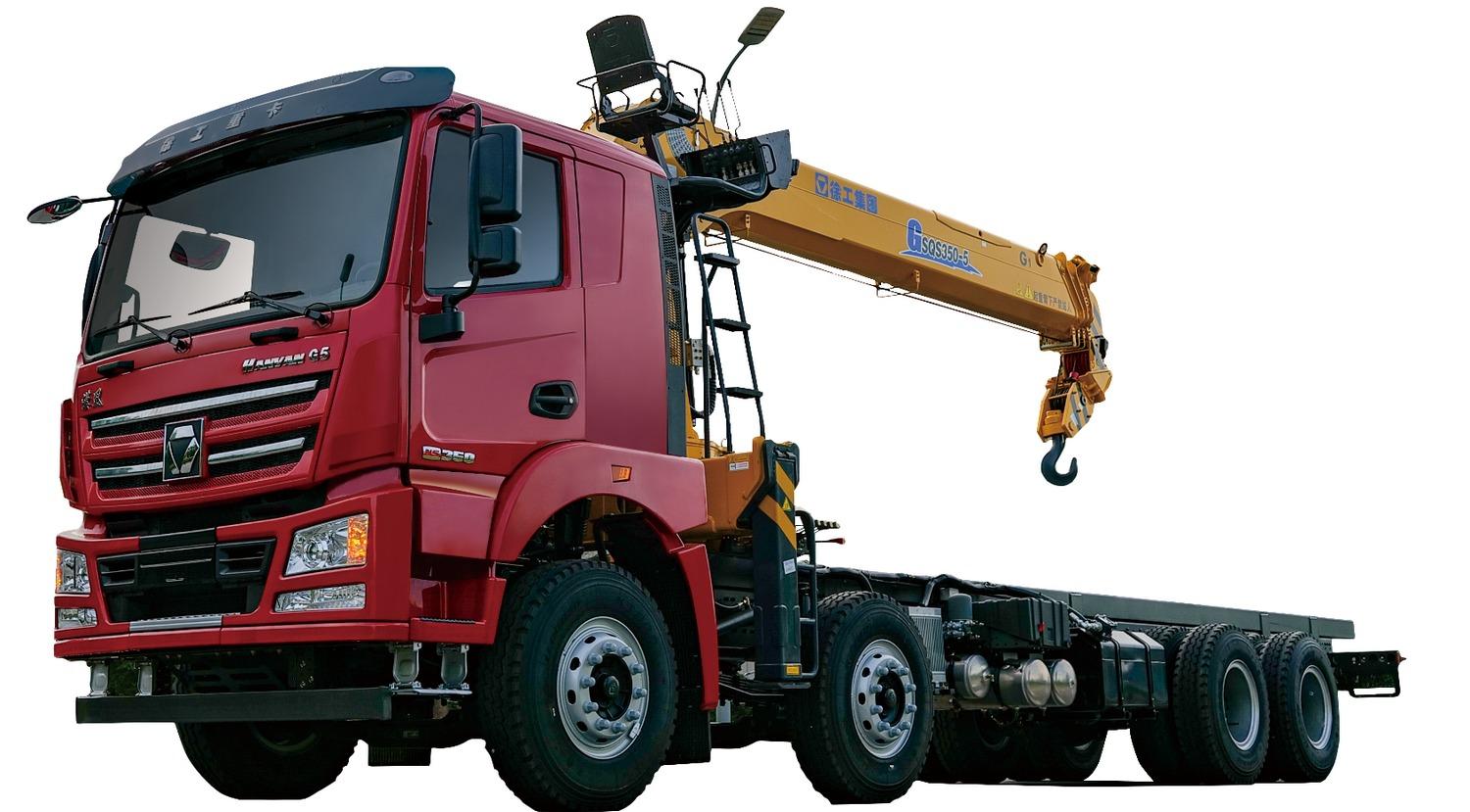 Truck-mounted cranes: Lifting and transport truck